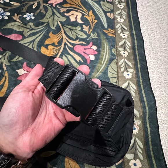 lululemon athletica Black Bag - Picture 6 of 6